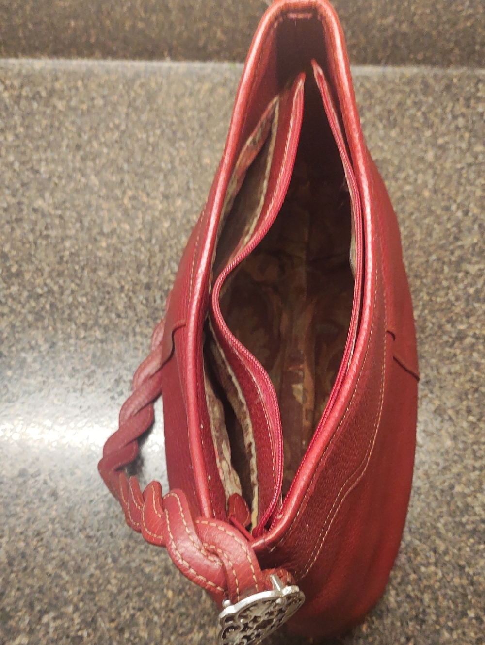 FINAL SALE! ❤️ Brighton Burgundy Dumpling Shoulder Bag Or Crossbody - Picture 11 of 16